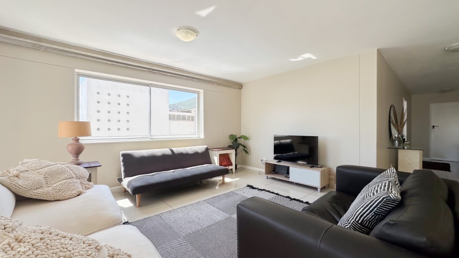 To Let 3 Bedroom Property for Rent in Sea Point Western Cape